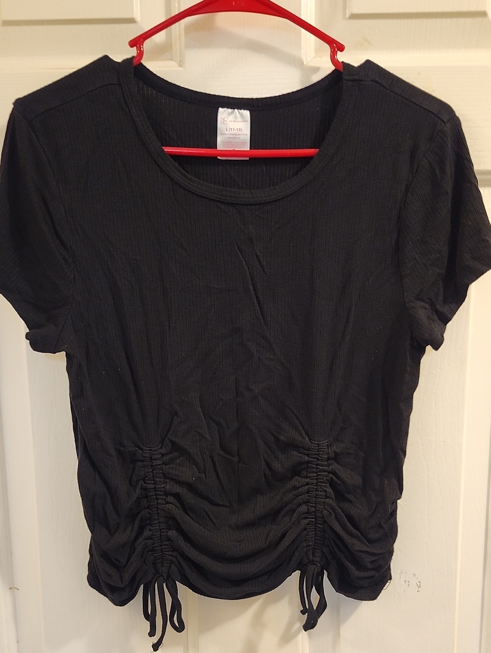 No Boundaries Black Short Sleeve Ruched Front Top